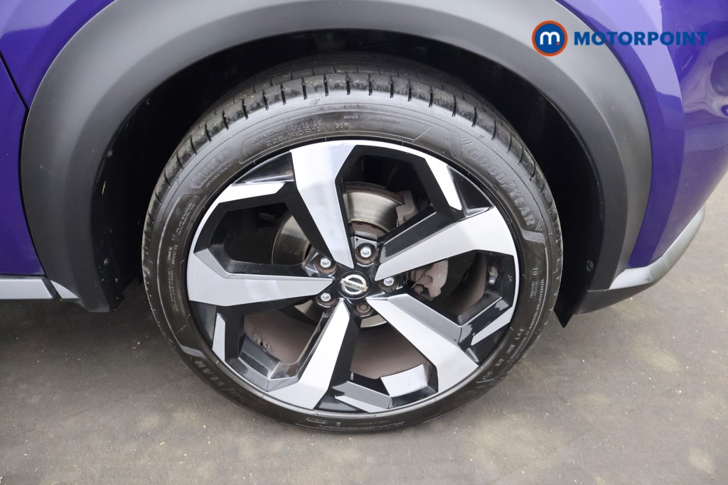 Nissan Juke Tekna Manual Petrol SUV - Stock Number (1687323) - 4th supplementary image