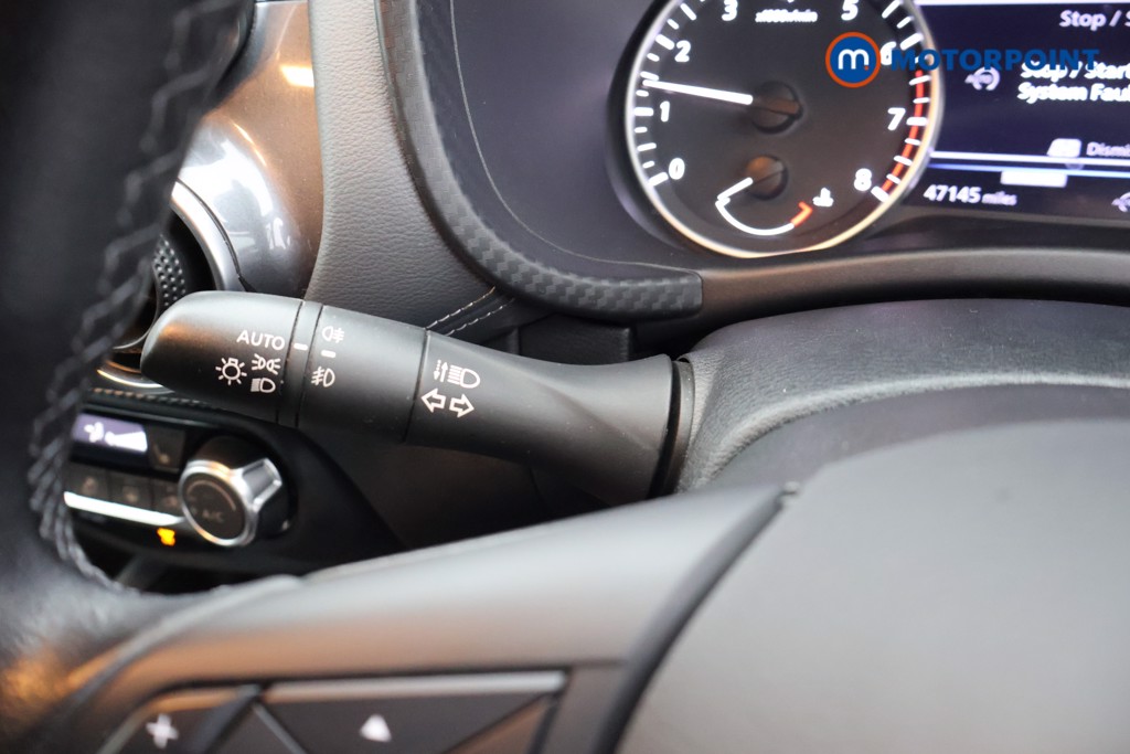 Nissan Juke Tekna Manual Petrol SUV - Stock Number (1687323) - 8th supplementary image
