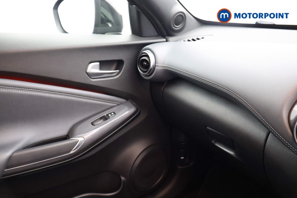 Nissan Juke Tekna Manual Petrol SUV - Stock Number (1687323) - 15th supplementary image