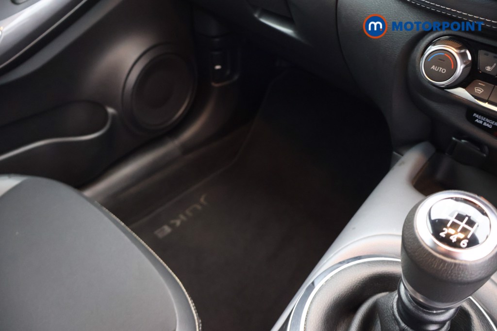 Nissan Juke Tekna Manual Petrol SUV - Stock Number (1687323) - 17th supplementary image