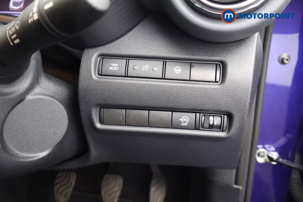 Nissan Juke Tekna Manual Petrol SUV - Stock Number (1687323) - 18th supplementary image
