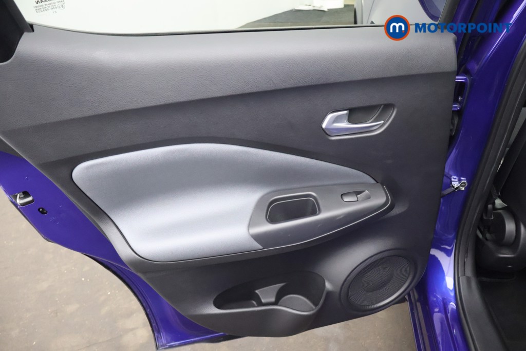 Nissan Juke Tekna Manual Petrol SUV - Stock Number (1687323) - 27th supplementary image