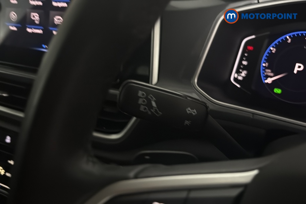 Volkswagen T-Roc Style Automatic Petrol SUV - Stock Number (1687577) - 5th supplementary image
