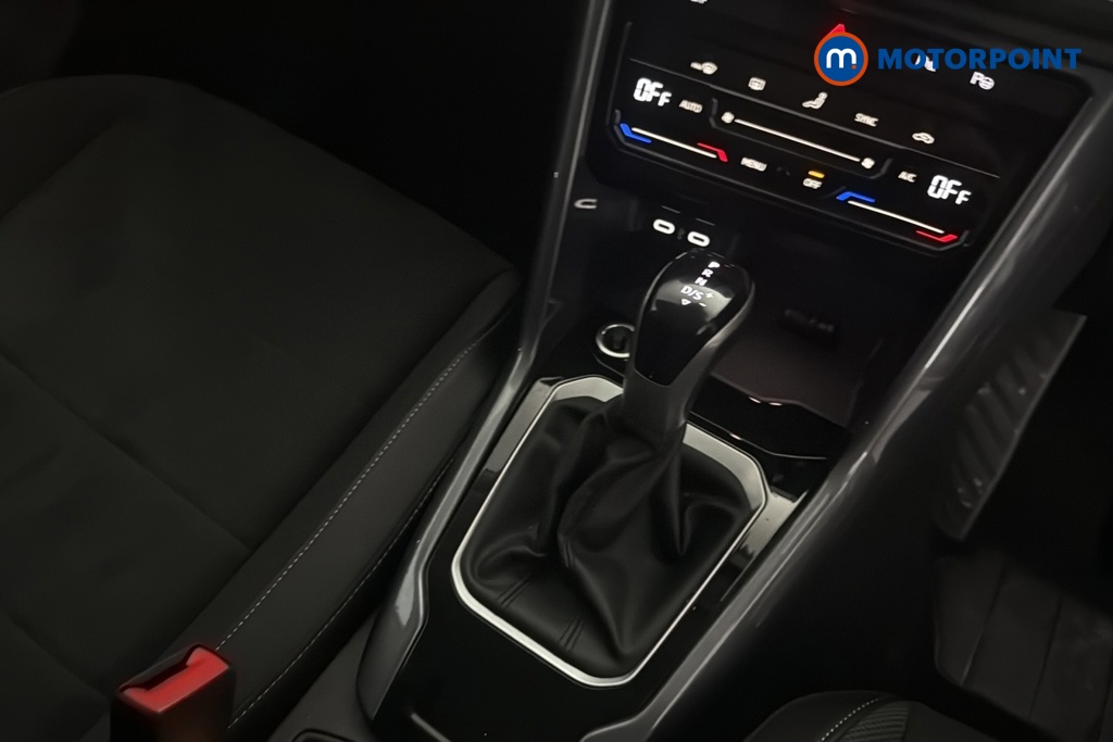 Volkswagen T-Roc Style Automatic Petrol SUV - Stock Number (1687577) - 15th supplementary image
