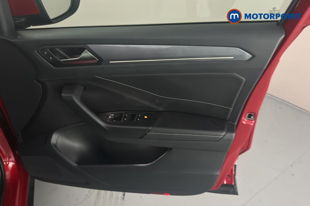 Volkswagen T-Roc Style Automatic Petrol SUV - Stock Number (1687577) - 18th supplementary image