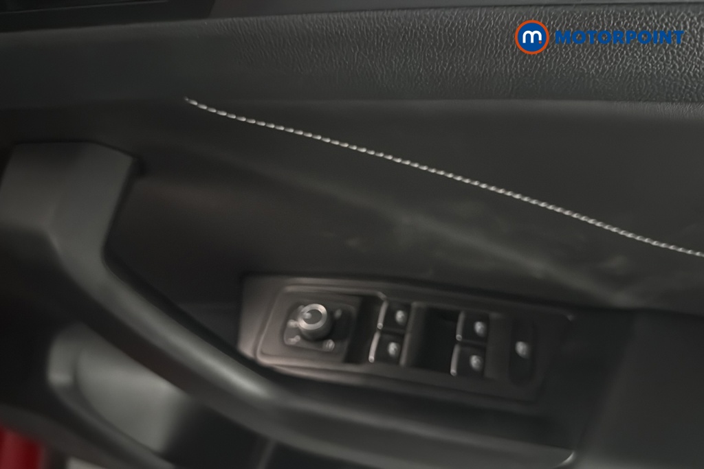 Volkswagen T-Roc Style Automatic Petrol SUV - Stock Number (1687577) - 19th supplementary image