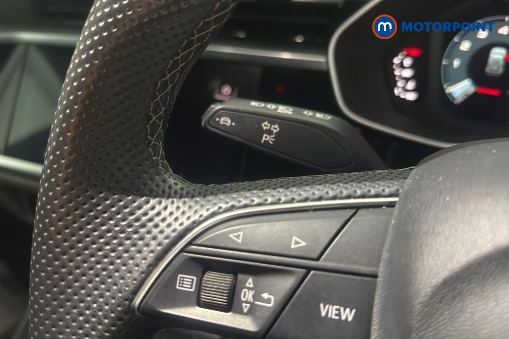 Audi Q3 Black Edition Manual Petrol SUV - Stock Number (1687736) - 5th supplementary image
