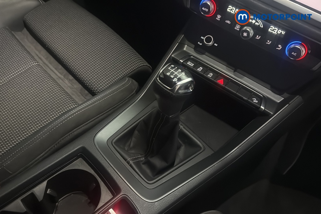 Audi Q3 Black Edition Manual Petrol SUV - Stock Number (1687736) - 15th supplementary image