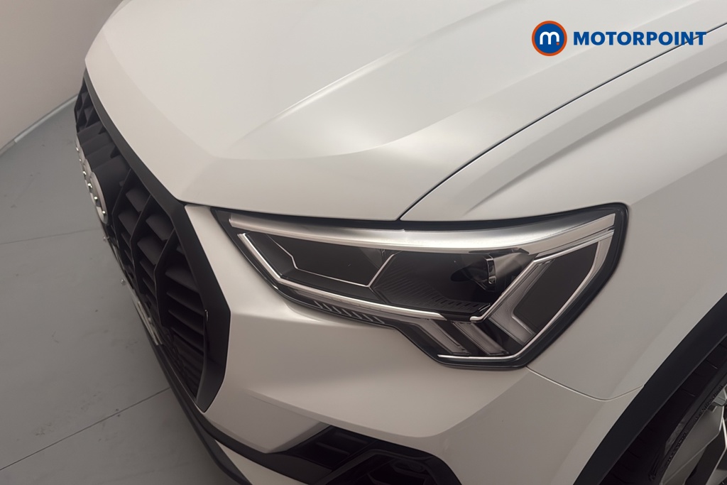 Audi Q3 Black Edition Manual Petrol SUV - Stock Number (1687736) - 42nd supplementary image