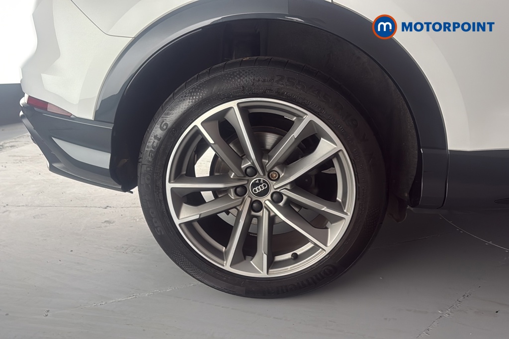 Audi Q3 Black Edition Manual Petrol SUV - Stock Number (1687736) - 46th supplementary image