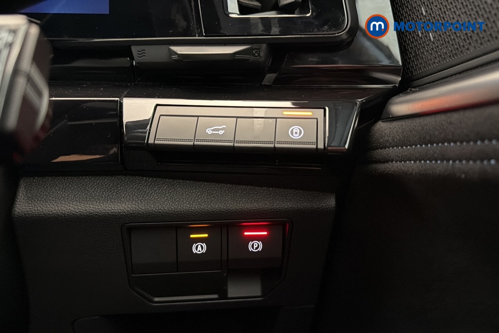 Renault Austral Iconic Esprit Alpine Automatic Petrol-Electric Hybrid SUV - Stock Number (1688160) - 11th supplementary image