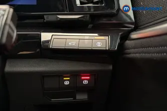 Renault Austral Iconic Esprit Alpine Automatic Petrol-Electric Hybrid SUV - Stock Number (1688160) - 11th supplementary image