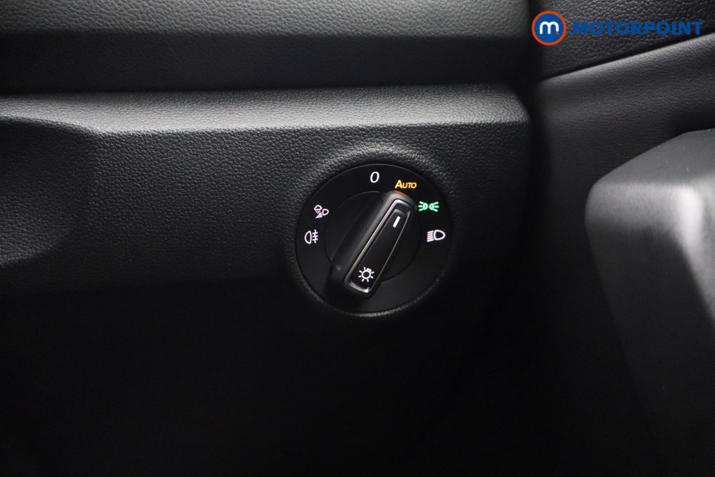 Volkswagen T-Roc R Automatic Petrol SUV - Stock Number (1688563) - 8th supplementary image
