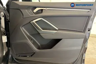 Audi Q3 Black Edition Automatic Petrol SUV - Stock Number (1688574) - 18th supplementary image