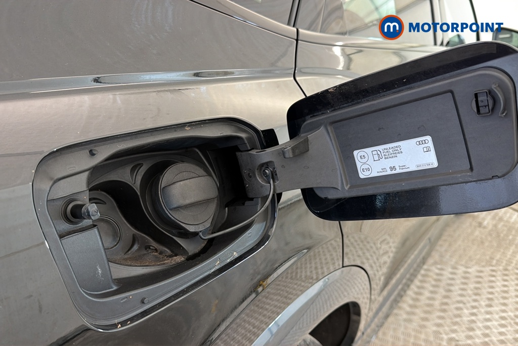 Audi Q3 Black Edition Automatic Petrol SUV - Stock Number (1688574) - 41st supplementary image
