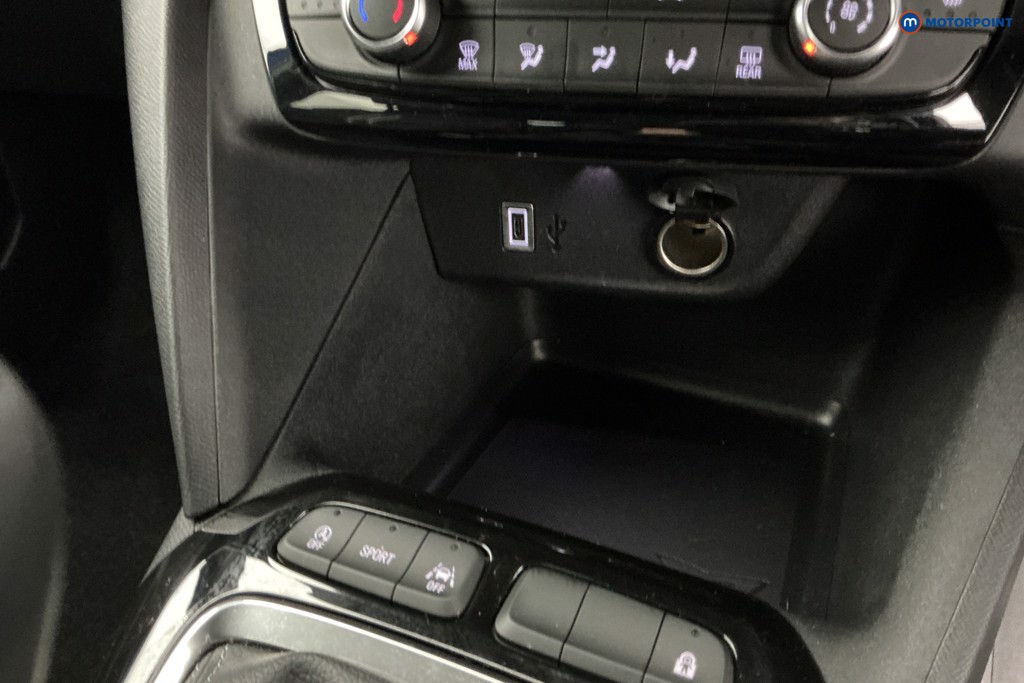 Vauxhall Corsa YES Manual Petrol Hatchback - Stock Number (1639803) - 16th supplementary image