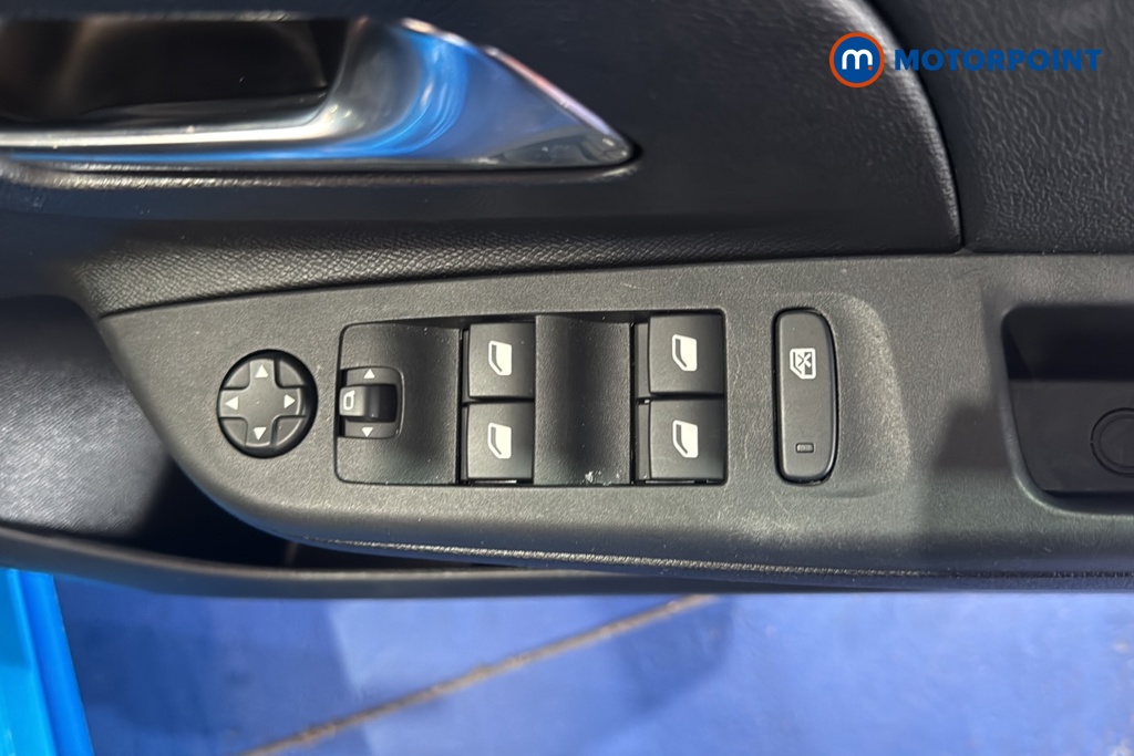 Vauxhall Corsa YES Manual Petrol Hatchback - Stock Number (1639813) - 19th supplementary image
