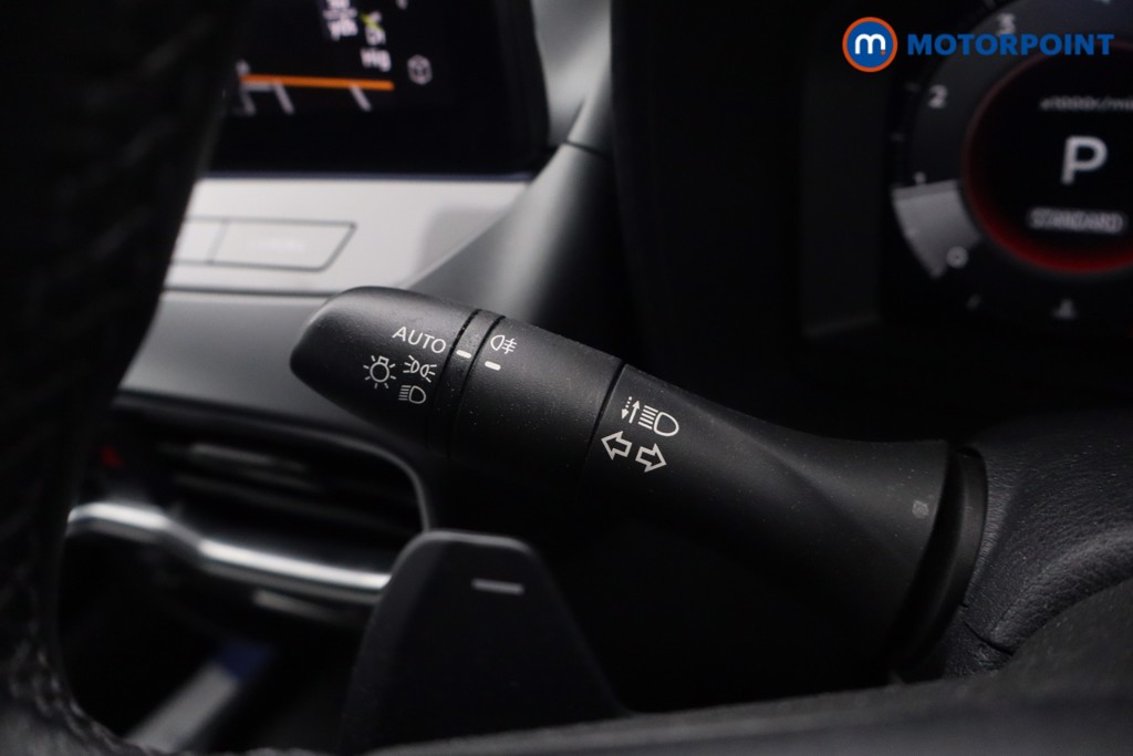 Nissan Juke N-Connecta Automatic Petrol SUV - Stock Number (1667434) - 10th supplementary image