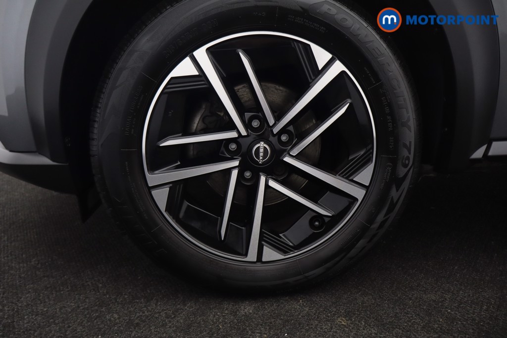 Nissan Juke N-Connecta Automatic Petrol SUV - Stock Number (1667434) - 22nd supplementary image
