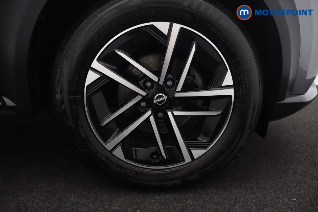 Nissan Juke N-Connecta Automatic Petrol SUV - Stock Number (1667434) - 23rd supplementary image