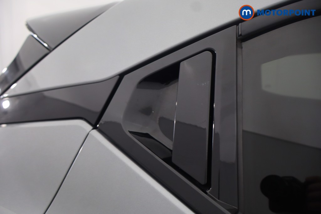 Nissan Juke N-Connecta Automatic Petrol SUV - Stock Number (1667434) - 37th supplementary image