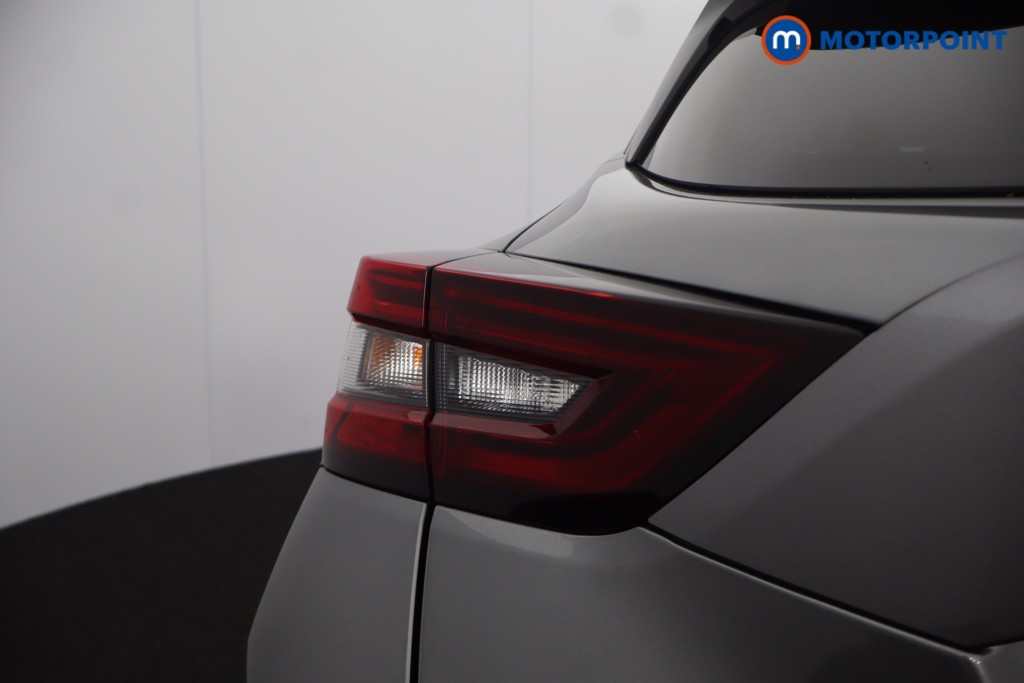 Nissan Juke N-Connecta Automatic Petrol SUV - Stock Number (1667434) - 40th supplementary image