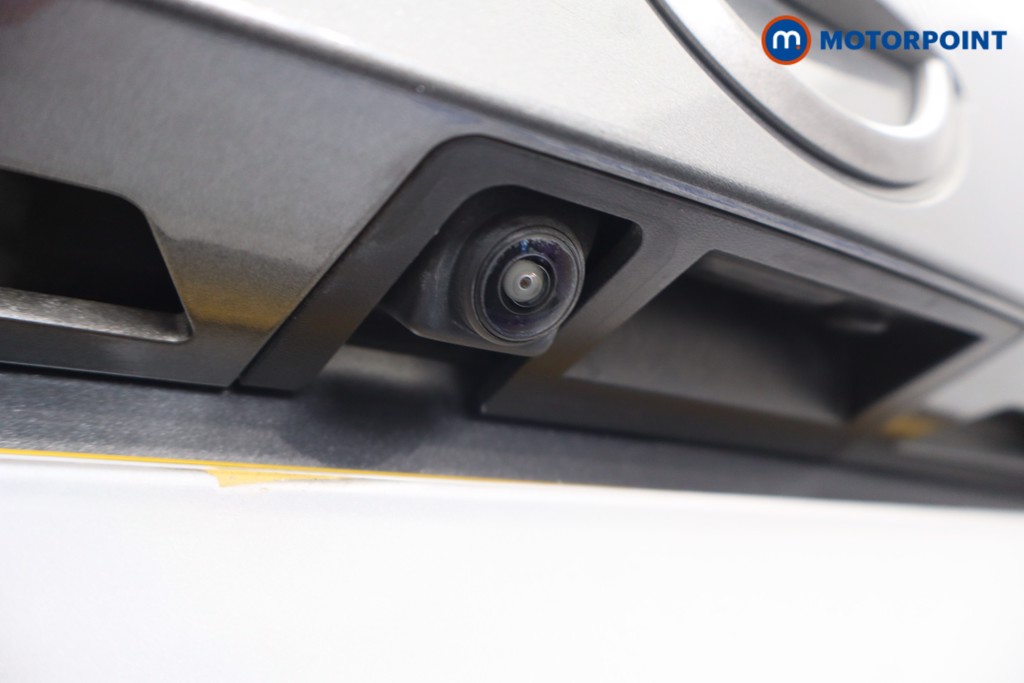 Nissan Juke N-Connecta Automatic Petrol SUV - Stock Number (1667434) - 45th supplementary image