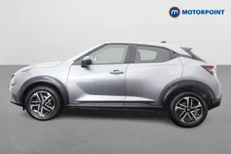 Nissan Juke N-Connecta Automatic Petrol SUV - Stock Number (1667434) - Passenger side