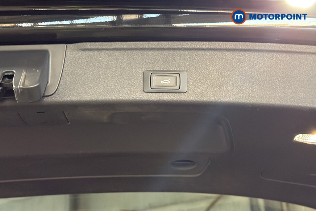 Audi A4 Black Edition Automatic Petrol Estate - Stock Number (1672140) - 35th supplementary image