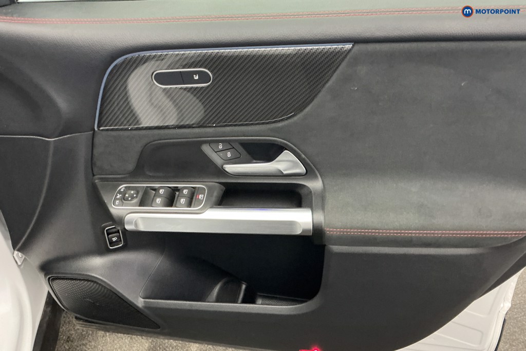 Mercedes-Benz GLB Amg Line Automatic Diesel SUV - Stock Number (1676444) - 25th supplementary image