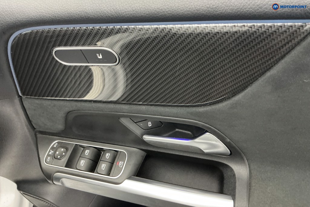 Mercedes-Benz GLB Amg Line Automatic Diesel SUV - Stock Number (1676444) - 26th supplementary image