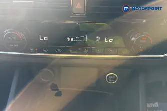 Nissan Qashqai Acenta Premium Automatic Petrol SUV - Stock Number (1677107) - 12th supplementary image