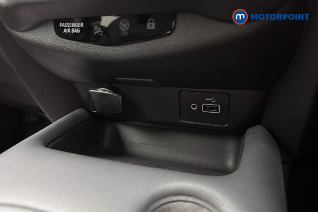 Nissan Juke Tekna Automatic Petrol SUV - Stock Number (1680783) - 14th supplementary image