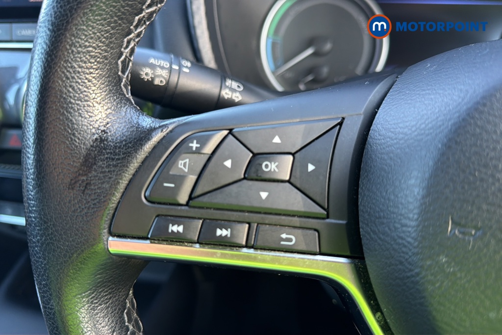 Nissan Juke N-Connecta Automatic Petrol-Electric Hybrid SUV - Stock Number (1681621) - 4th supplementary image