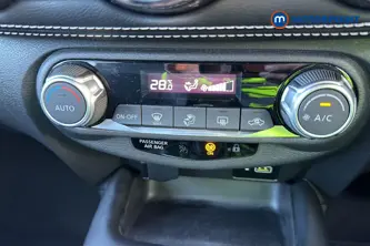 Nissan Juke N-Connecta Automatic Petrol-Electric Hybrid SUV - Stock Number (1681621) - 12th supplementary image