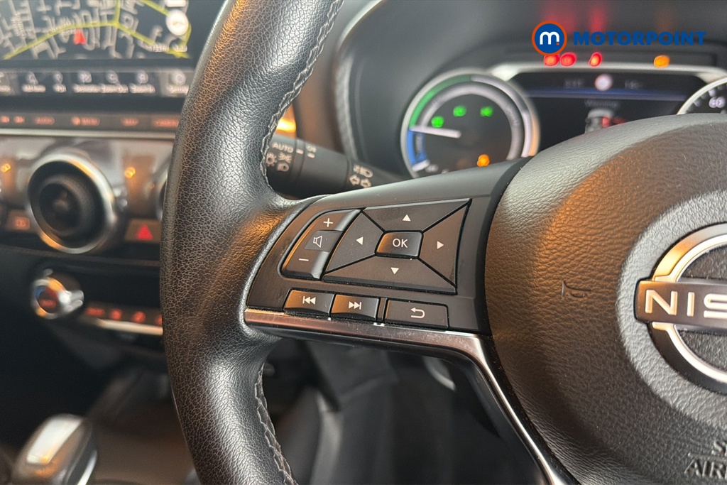 Nissan Juke N-Connecta Automatic Petrol-Electric Hybrid SUV - Stock Number (1682158) - 4th supplementary image