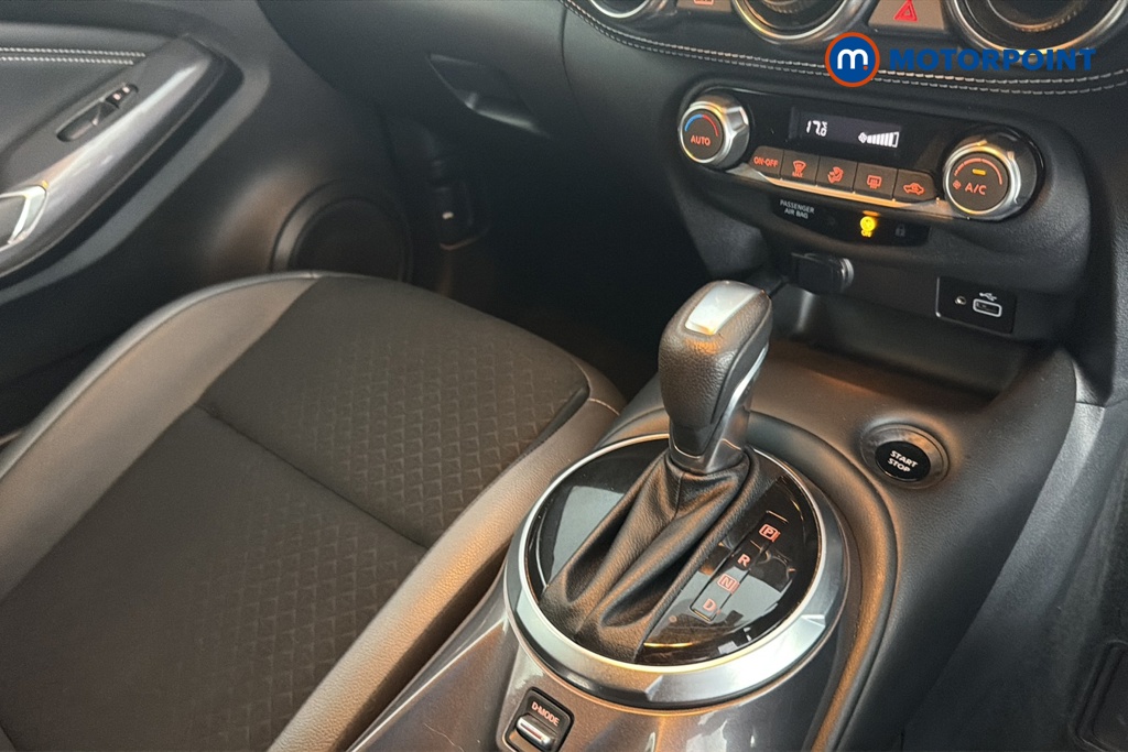 Nissan Juke N-Connecta Automatic Petrol-Electric Hybrid SUV - Stock Number (1682158) - 15th supplementary image