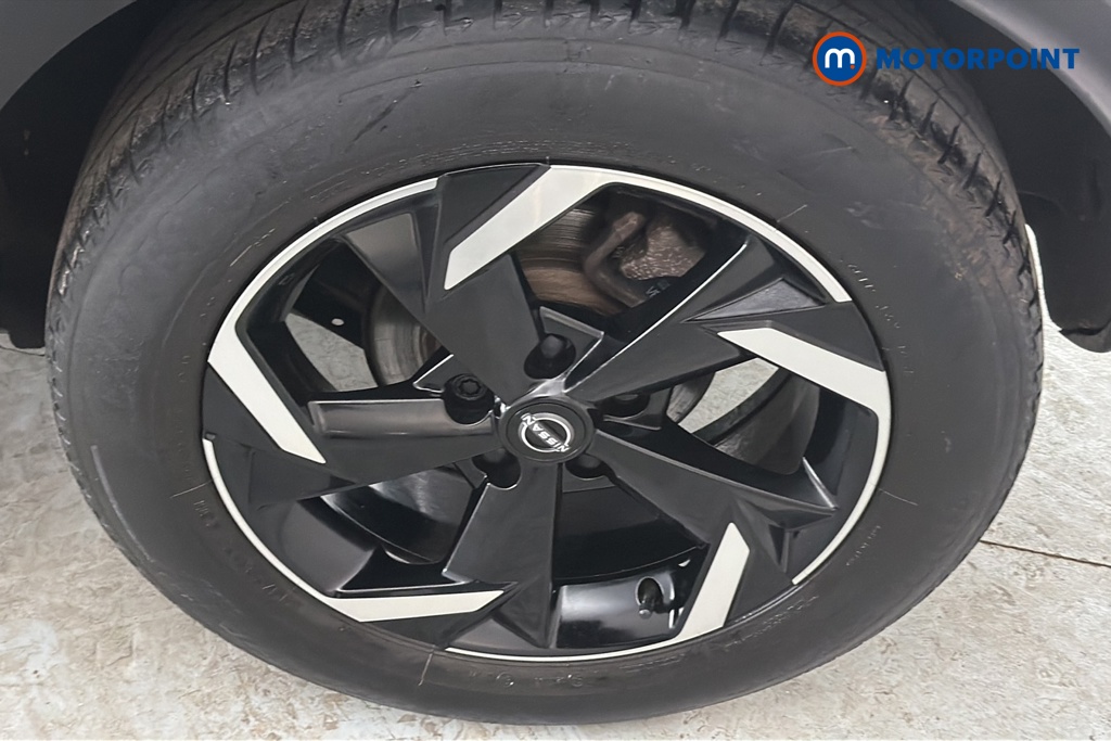 Nissan Juke N-Connecta Automatic Petrol-Electric Hybrid SUV - Stock Number (1682158) - 45th supplementary image