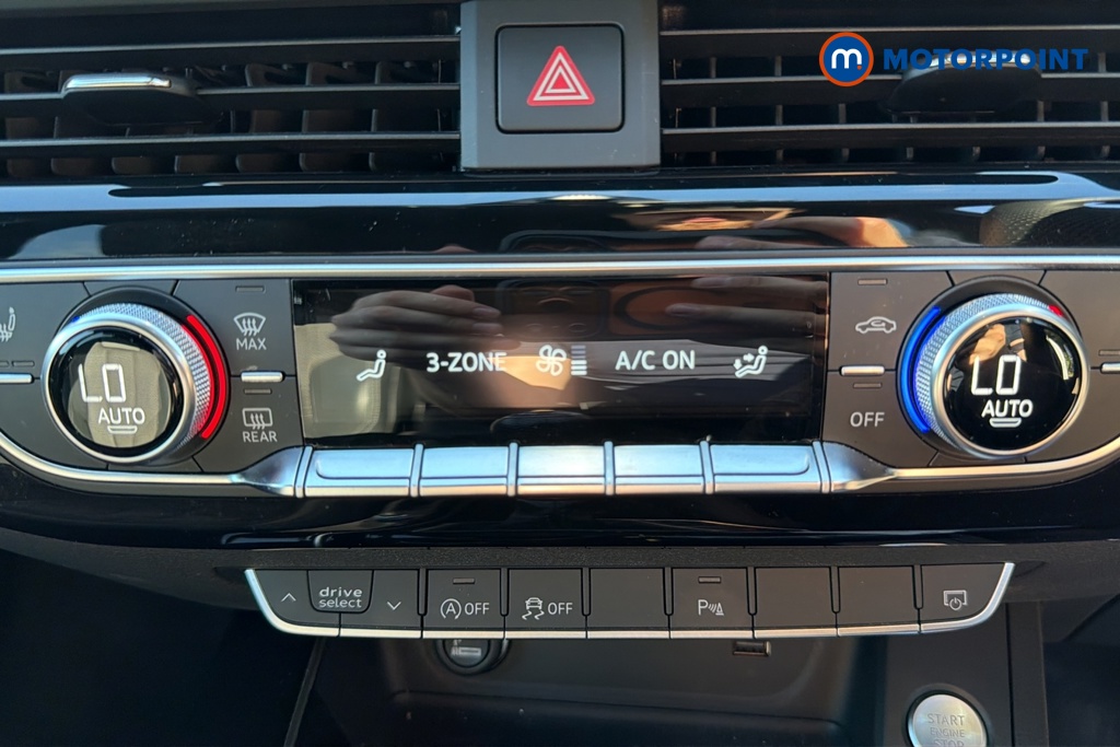 Audi A4 Black Edition Manual Petrol Estate - Stock Number (1683328) - 12th supplementary image