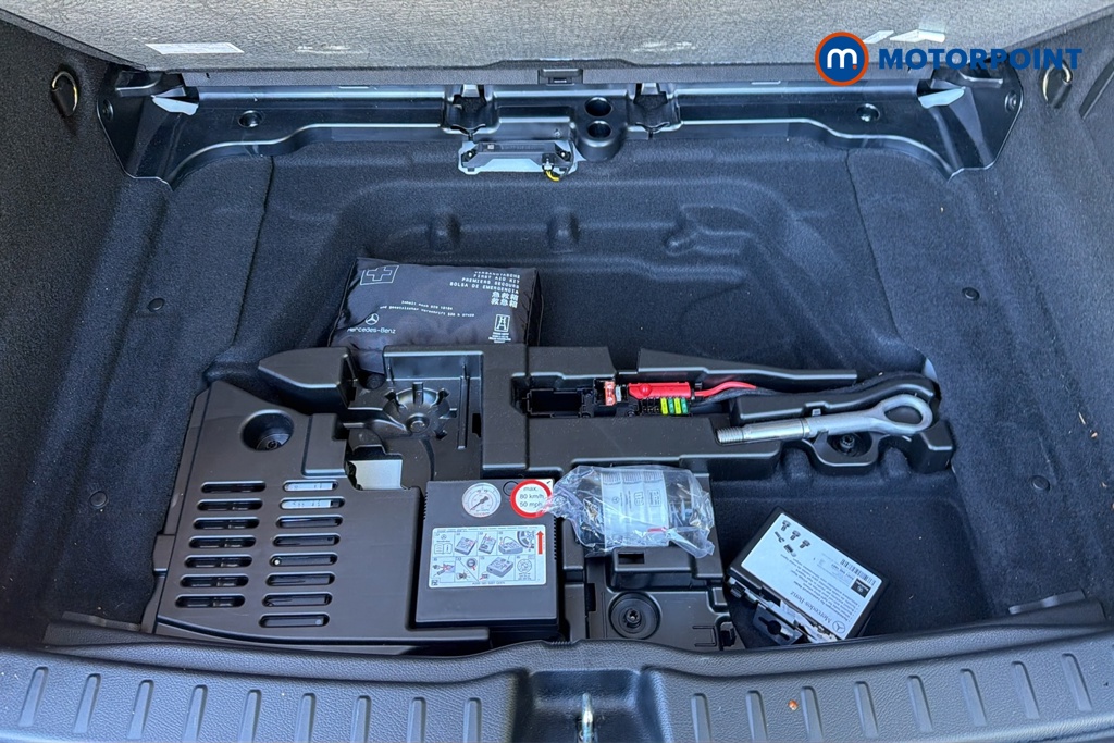 Mercedes-Benz GLA Amg Line Automatic Petrol SUV - Stock Number (1683941) - 33rd supplementary image