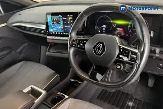 Renault Megane E-Tech Iconic Automatic Electric Hatchback - Stock Number (1684783) - 1st supplementary image