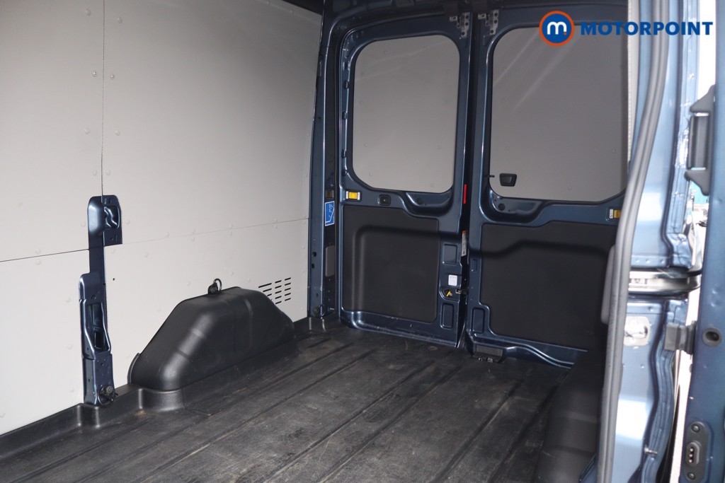 Ford Transit Limited Automatic Diesel Medium Roof Van - Stock Number (1685467) - 39th supplementary image