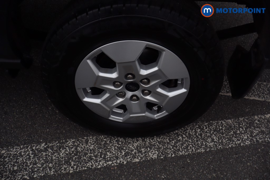 Ford Transit Limited Automatic Diesel Medium Roof Van - Stock Number (1685467) - 41st supplementary image