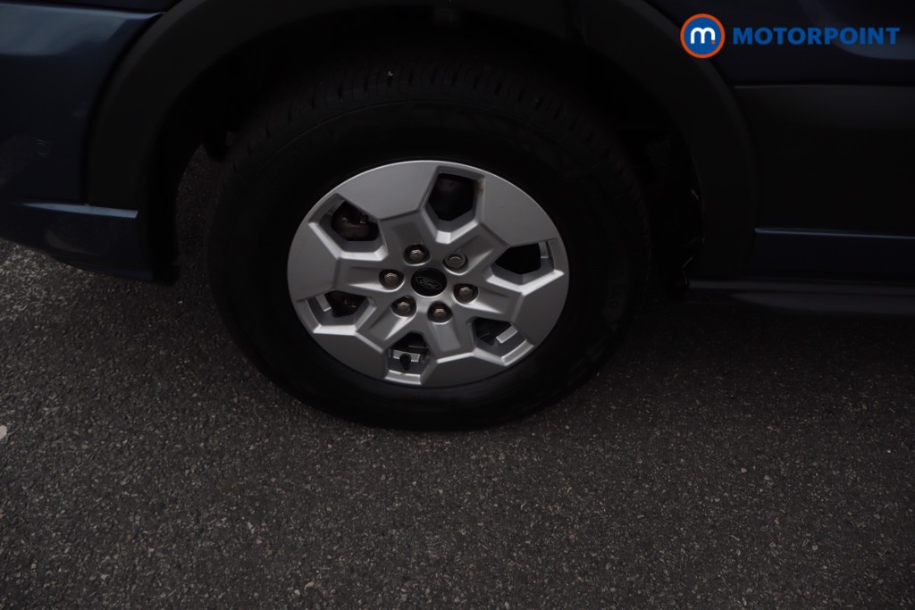 Ford Transit Limited Automatic Diesel Medium Roof Van - Stock Number (1685467) - 42nd supplementary image