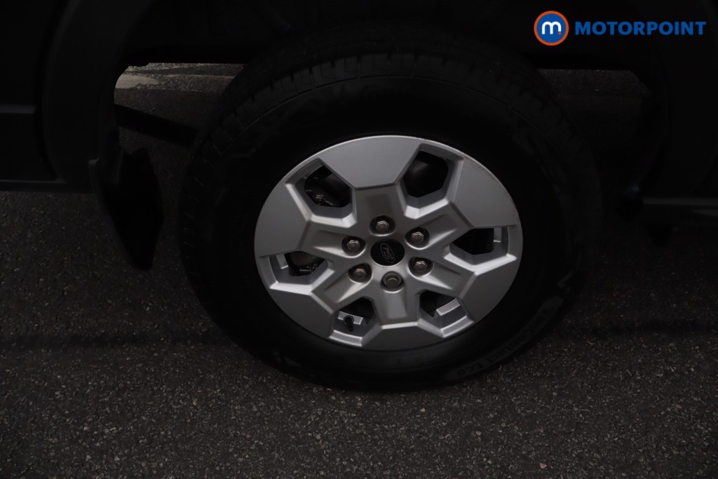 Ford Transit Limited Automatic Diesel Medium Roof Van - Stock Number (1685467) - 44th supplementary image