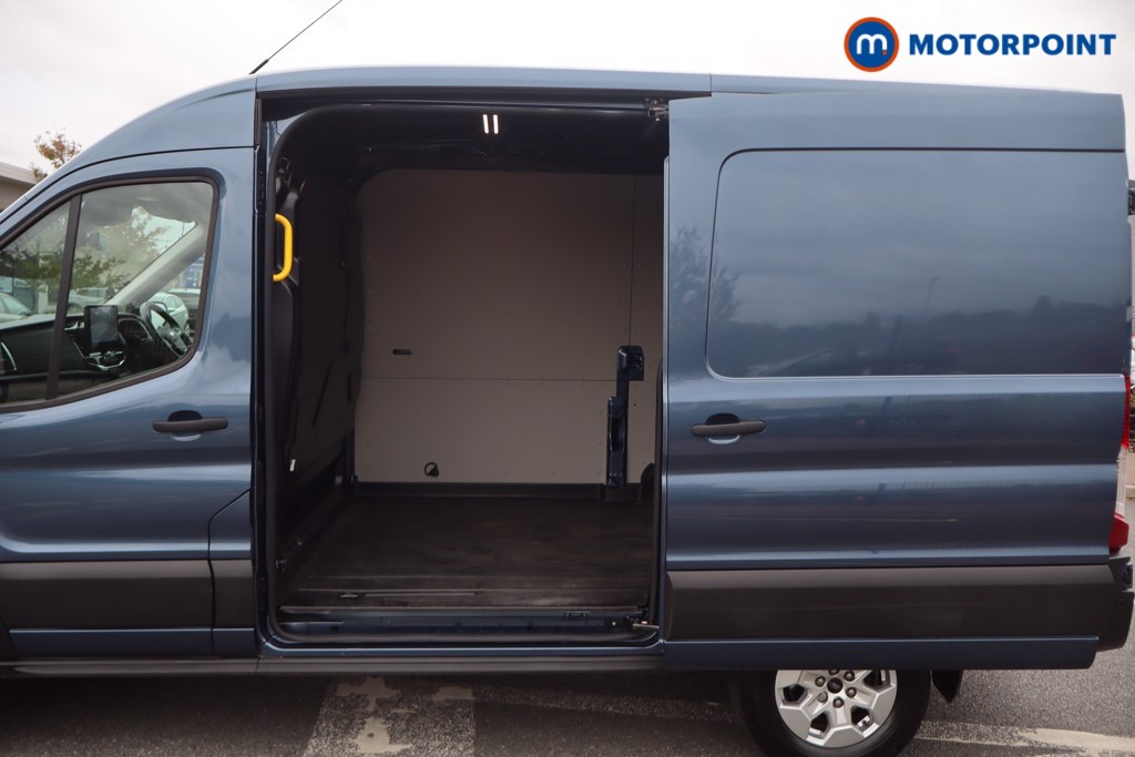 Ford Transit Limited Automatic Diesel Medium Roof Van - Stock Number (1685467) - 53rd supplementary image