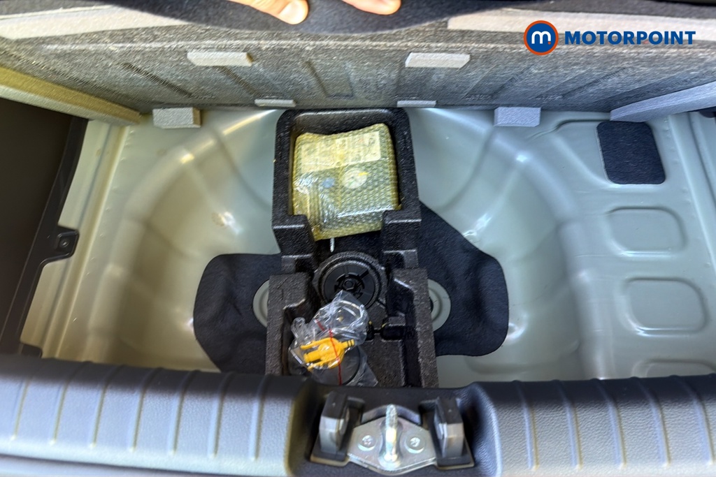 KIA Picanto X-Line S Automatic Petrol Hatchback - Stock Number (1685983) - 33rd supplementary image