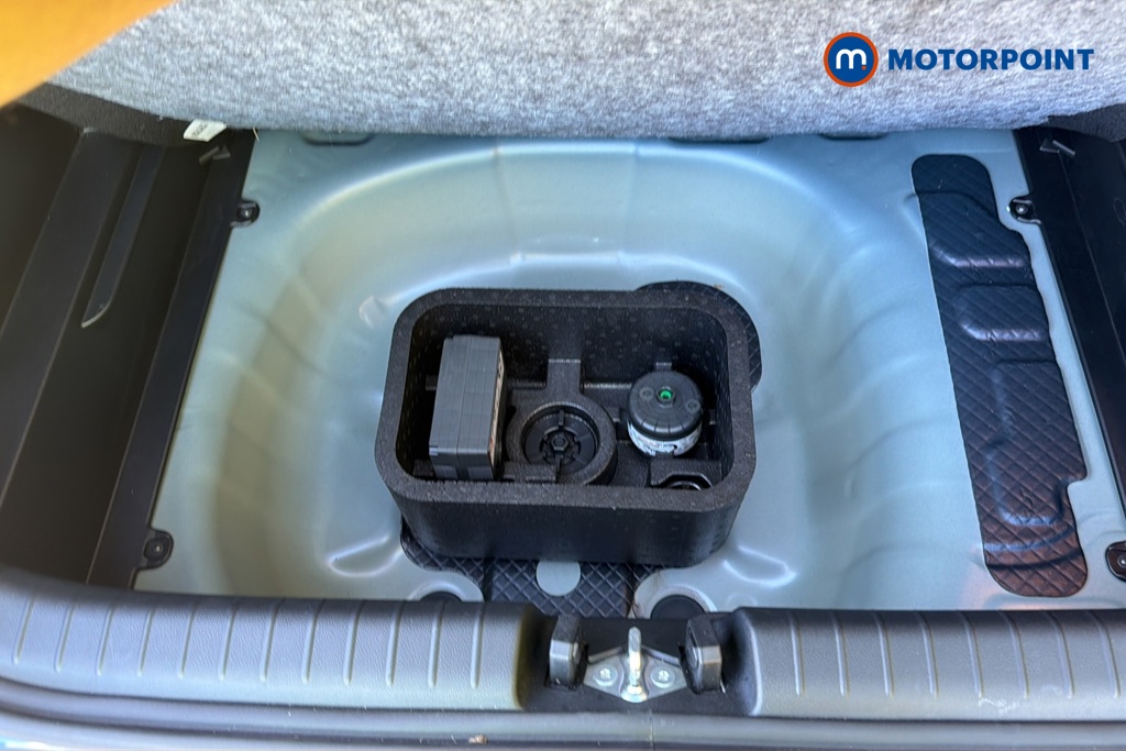 Hyundai I20 Tech Line Automatic Petrol Hatchback - Stock Number (1686039) - 33rd supplementary image