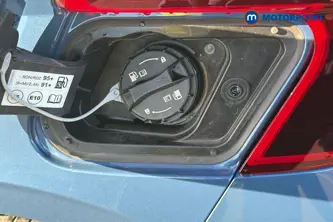 Hyundai I20 Tech Line Automatic Petrol Hatchback - Stock Number (1686039) - 41st supplementary image