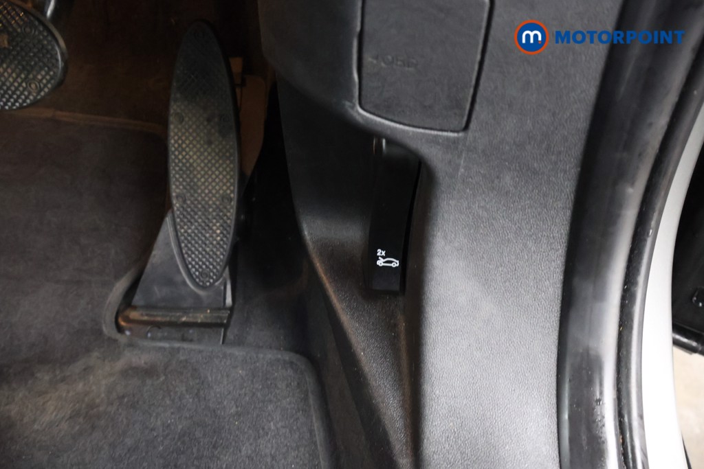 Mini Countryman C Classic Automatic Petrol SUV - Stock Number (1686571) - 17th supplementary image